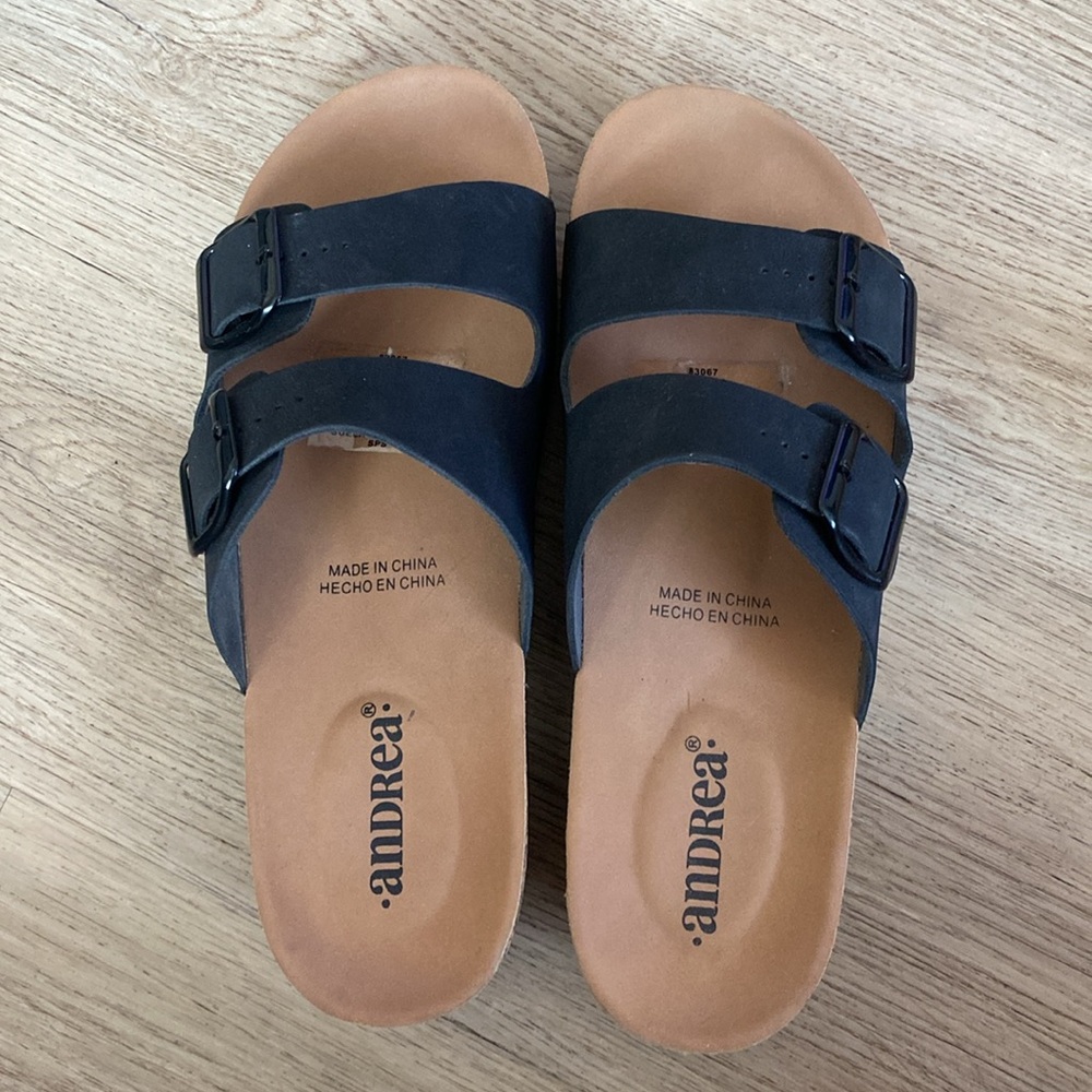 Sandals - Picture 3 of 9